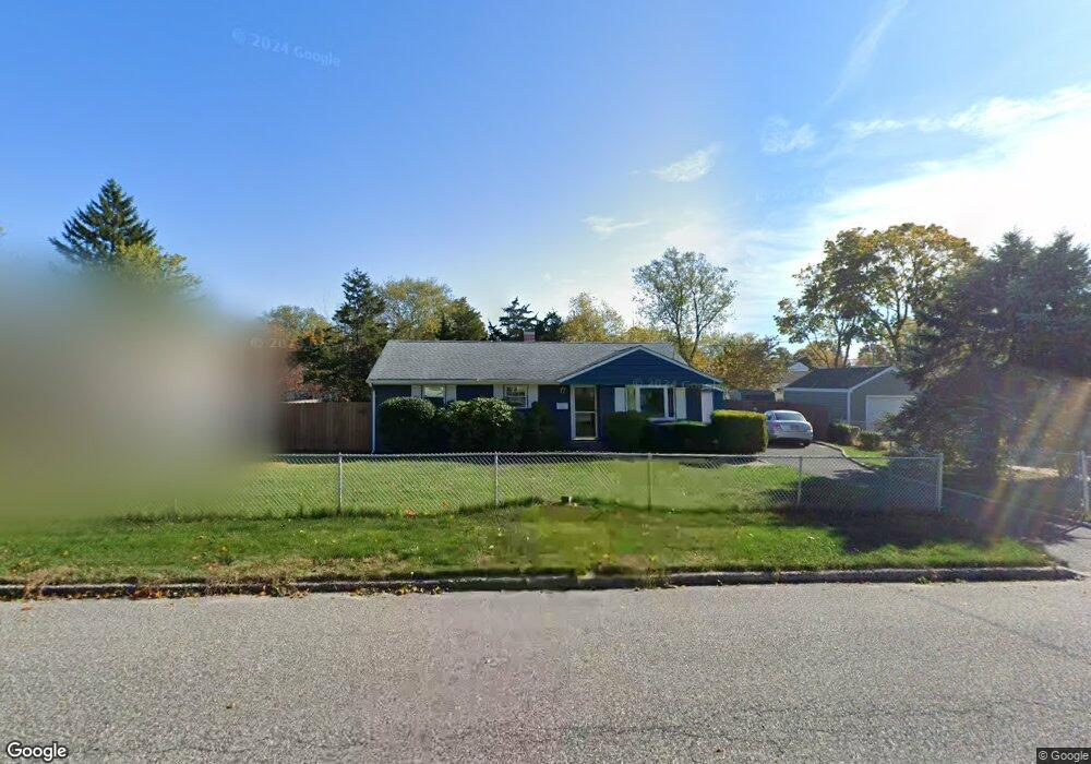 2707 Sipp Ave, Medford, NY 11763 - photo 1