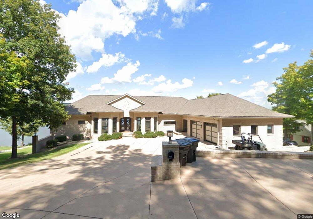 11510 W Maple Dr, Columbus, IN 47201 - photo 1