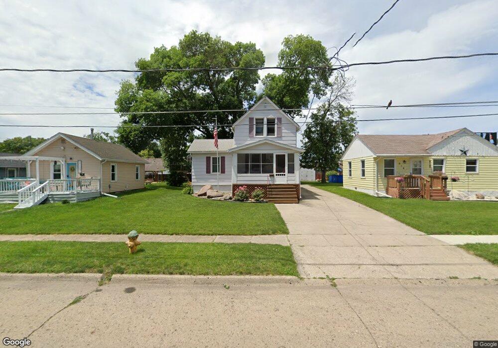 910 E 28th St, Des Moines, IA 50317 - photo 1