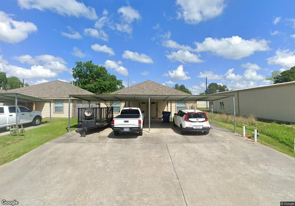 327 Holiday St unit A, Tomball, TX 77375 - photo 1