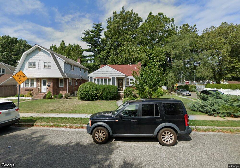 146 Claflin Blvd, Franklin Square, NY 11010 - photo 1