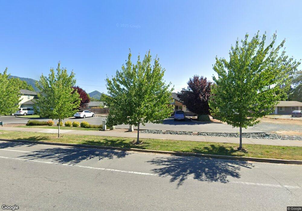 1351 SE M St, Grants Pass, OR 97526 - photo 1