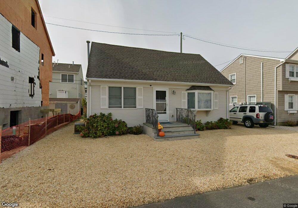 135 Marshmallow Rd, Lavallette, NJ 08735 - photo 1