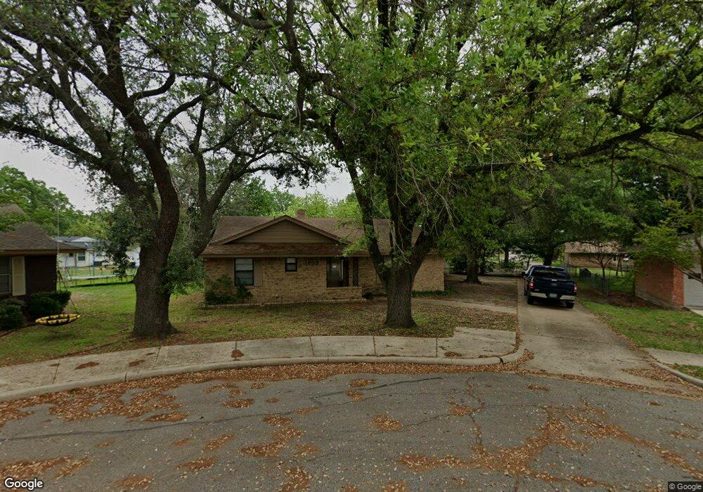 1507 Larue Cir, Ennis, TX 75119 - photo 1