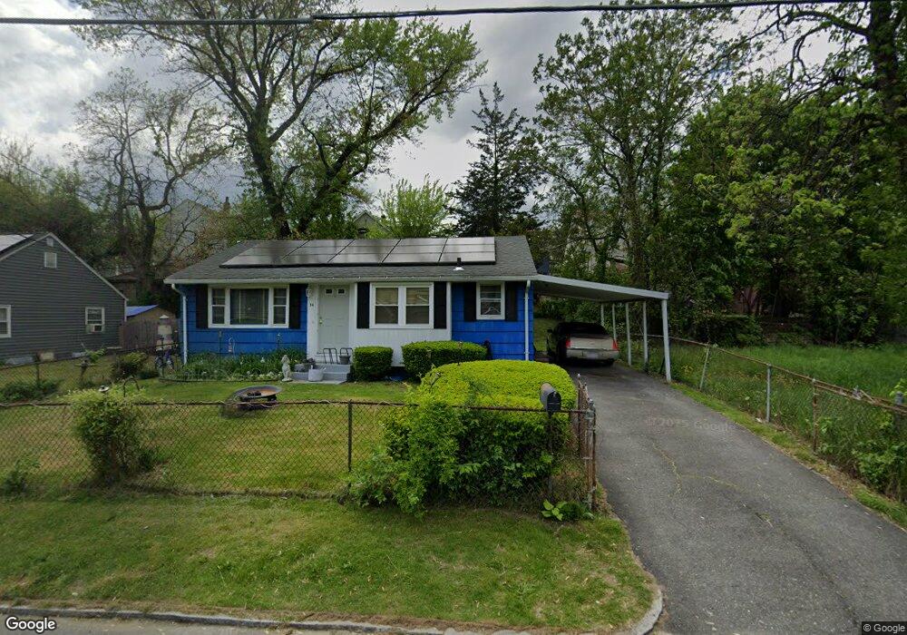 34 Berlin St, Springfield, MA 01109 - photo 1