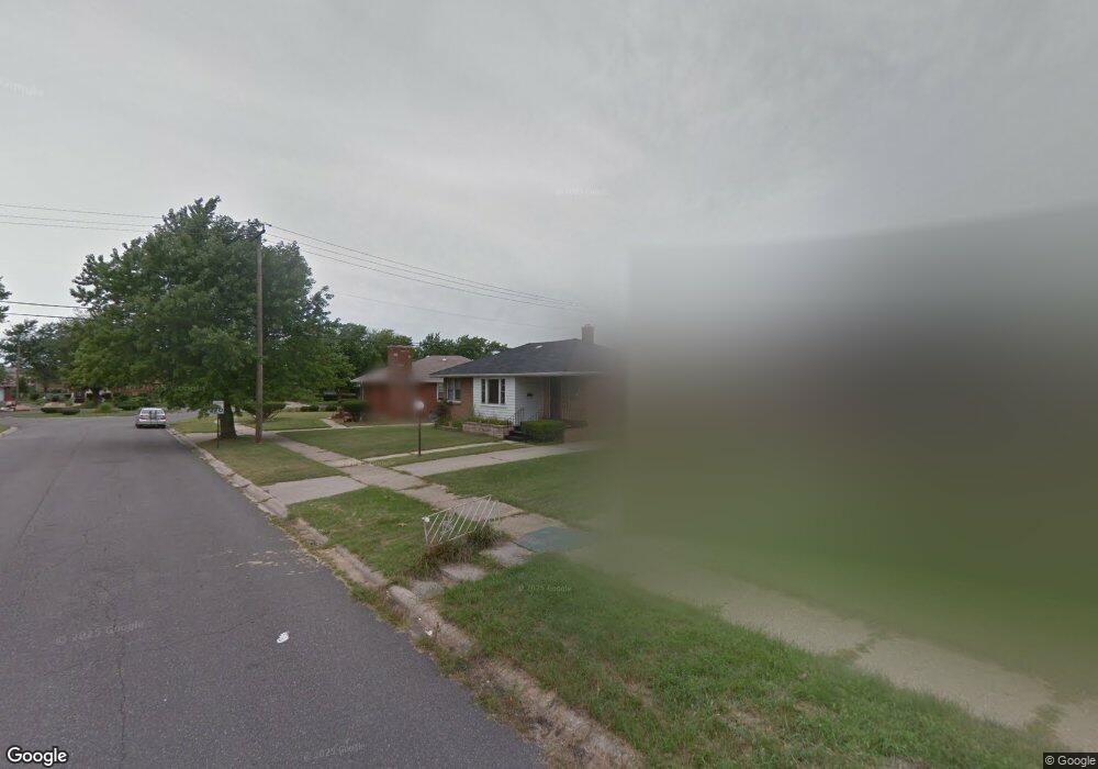 818 Charles Hawkins Dr, Gary, IN 46407 - photo 1