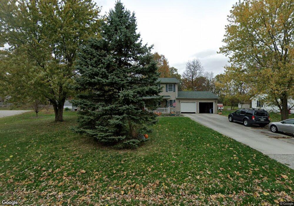 907 Wheeler Ln, Wapakoneta, OH 45895 - photo 1