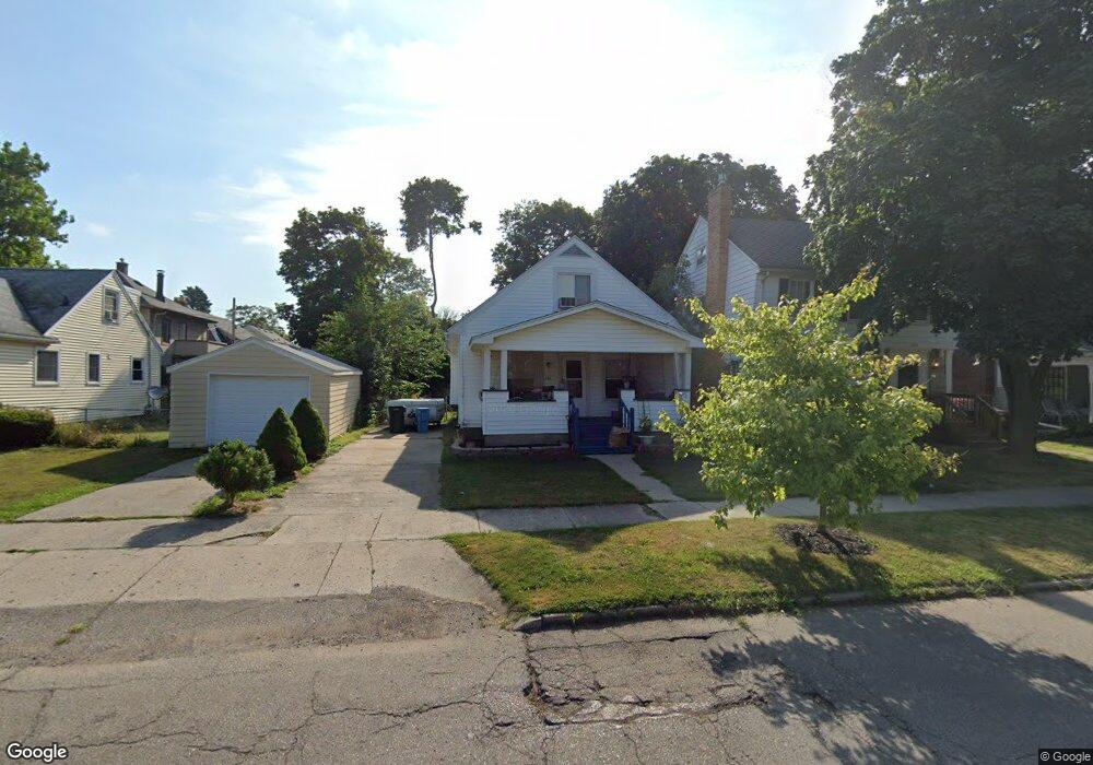 324 N Jenison Ave, Lansing, MI 48915 - photo 1