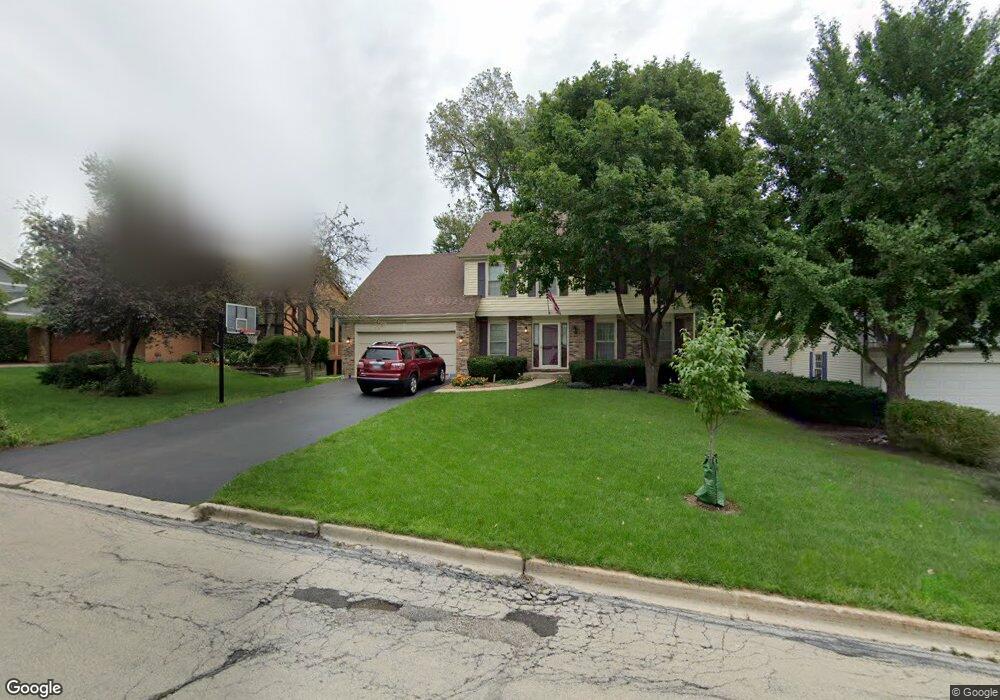 201 White Oak Dr, Wheaton, IL 60187 - photo 1