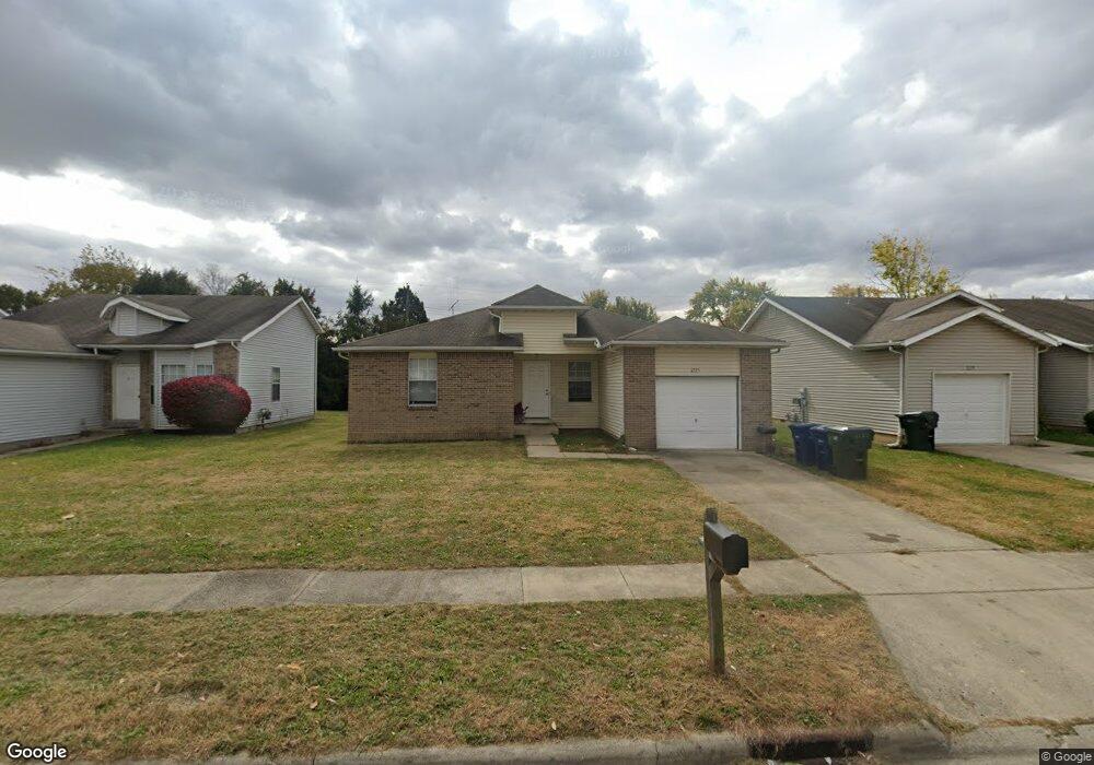 2133 Golden Leaf Ln, Columbus, OH 43223 - photo 1