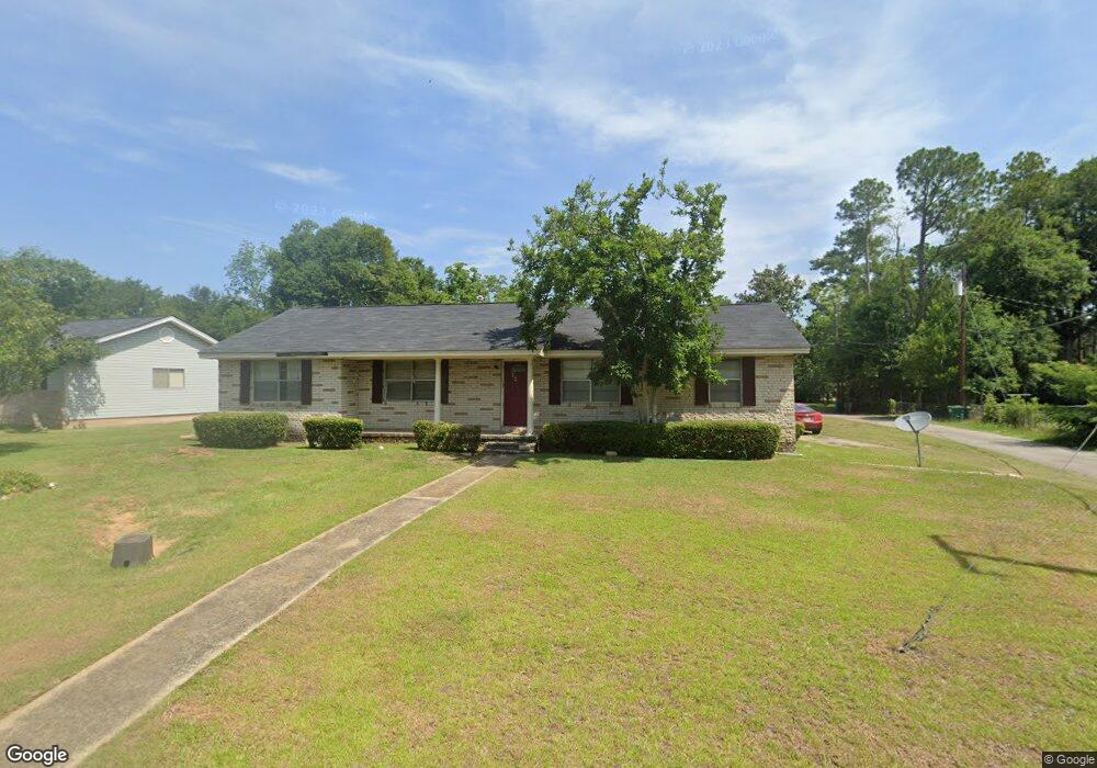 1905 W Waddell Ave, Albany, GA 31707 - photo 1