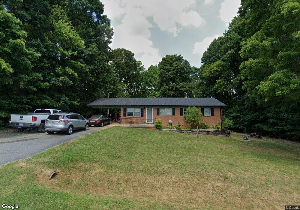 1234 Willow Wood Rd, Asheboro, NC 27205 - photo 1