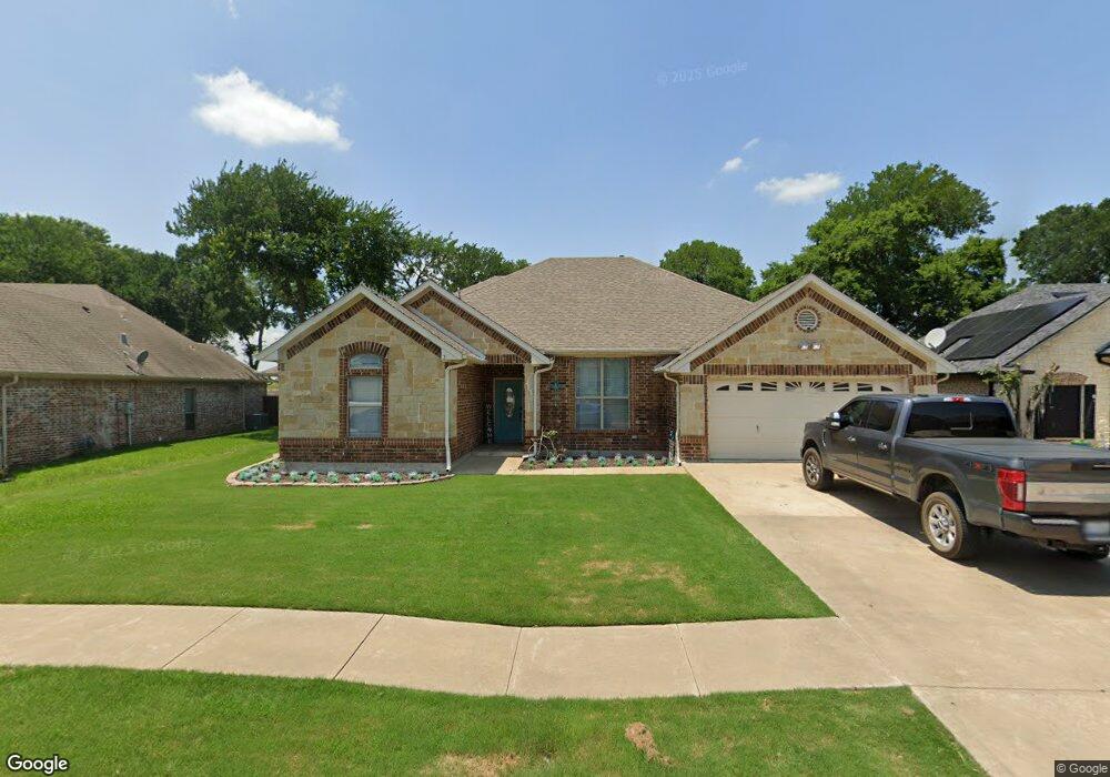 808 Woodcrest Dr, Ennis, TX 75119 - photo 1