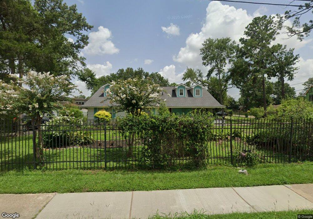 8200 Westview Dr, Houston, TX 77055 - photo 1