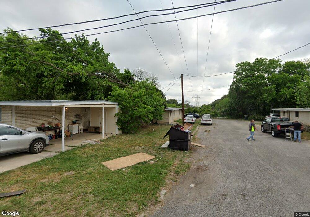 1015 Hackberry St unit B, San Marcos, TX 78666 - photo 1