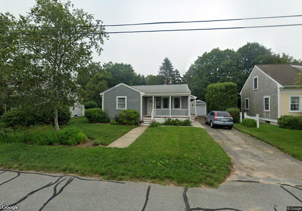 12 Brewster St, South Dartmouth, MA 02748 - photo 1