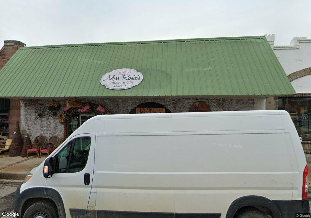 124 E Buchanan St, Prairie Grove, AR 72753 - photo 1