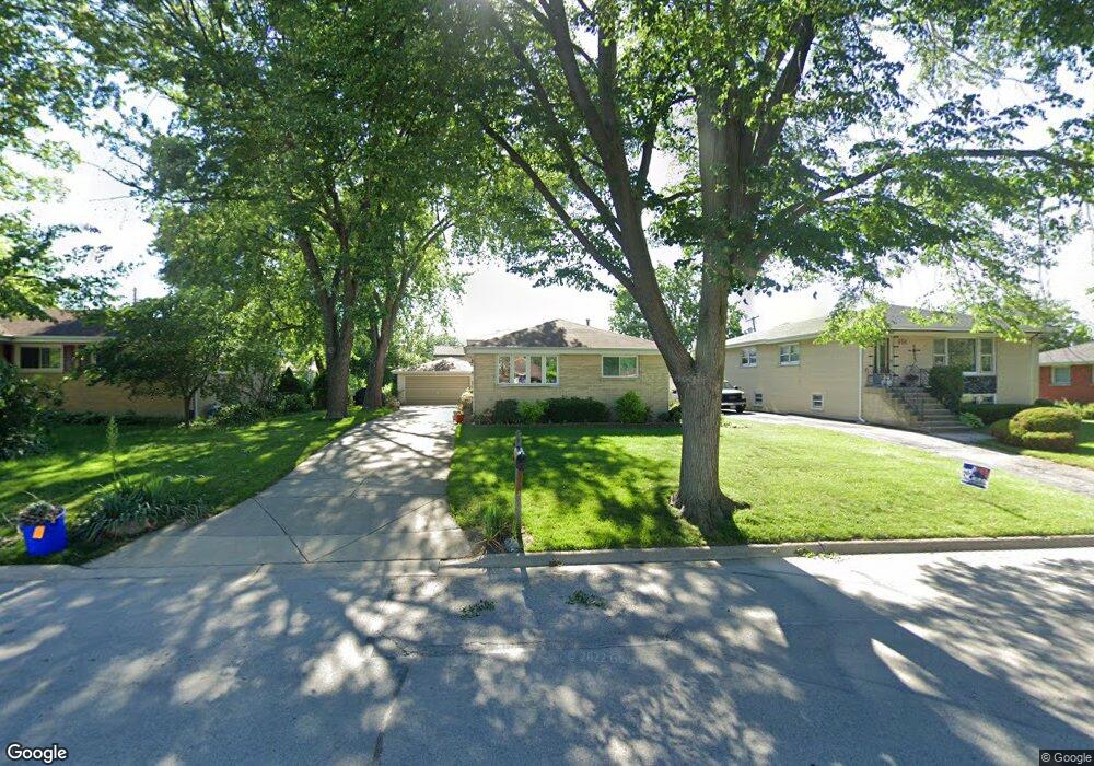 652 N Van Auken St, Elmhurst, IL 60126 - photo 1