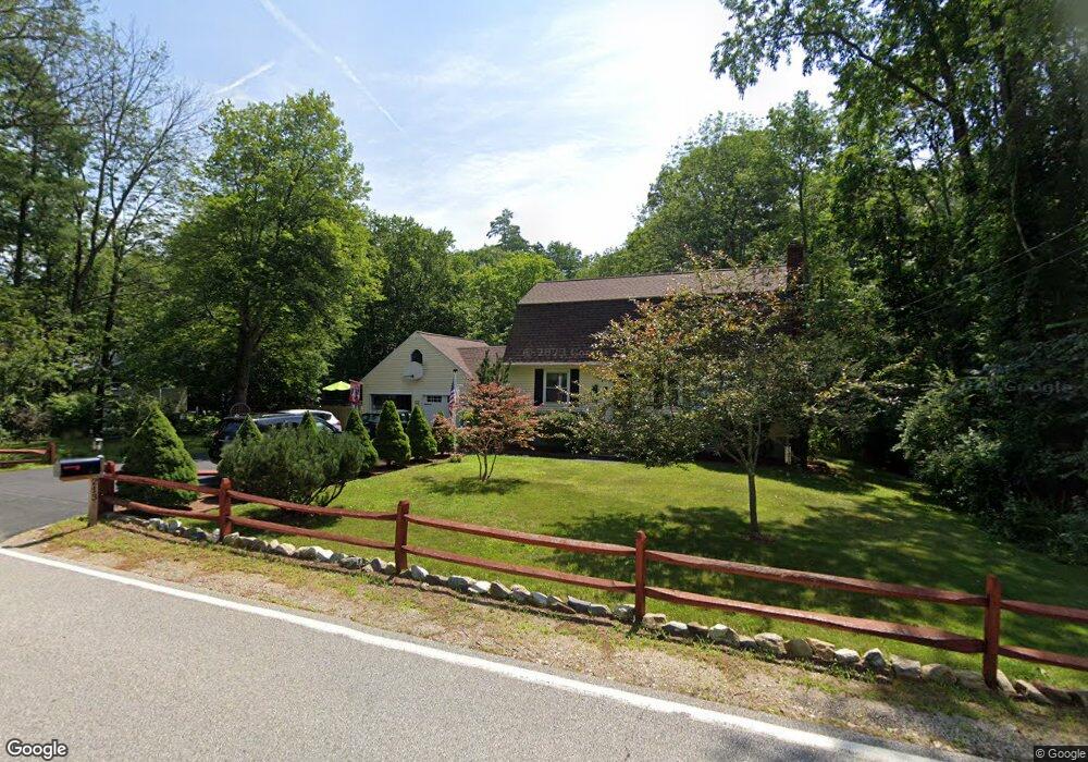 213 Rattlesnake Hill Rd, Auburn, NH 03032 - photo 1