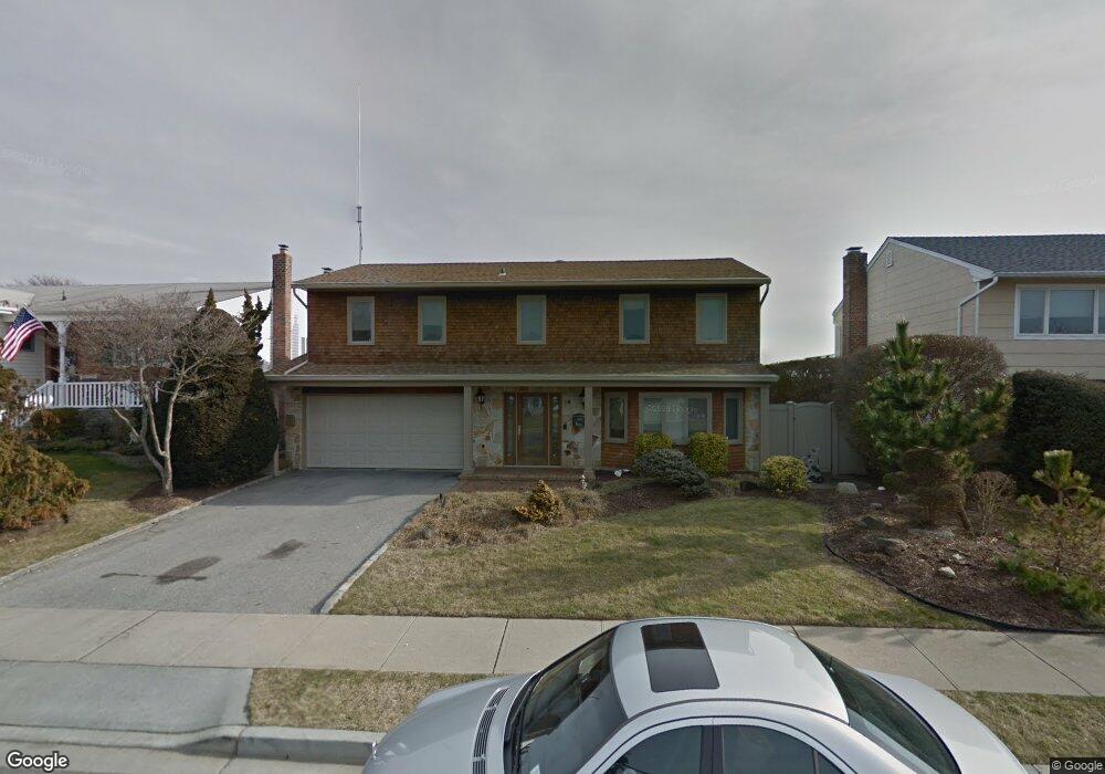 18 Donna Ln, Lido Beach, NY 11561 - photo 1