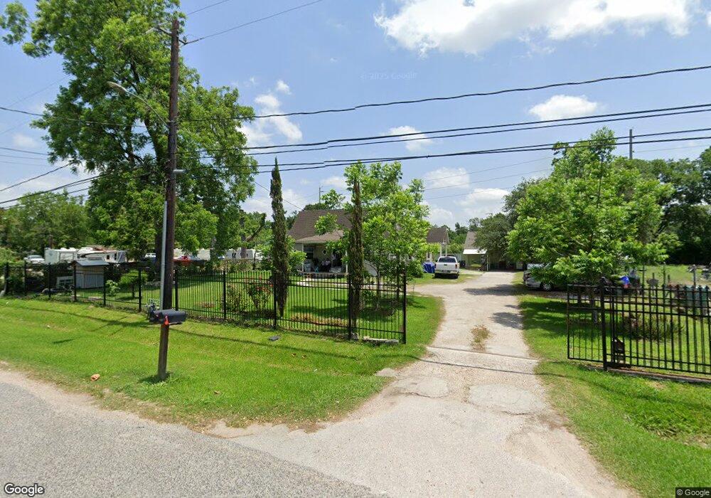 8952 Friendly Rd, Houston, TX 77093 - photo 1