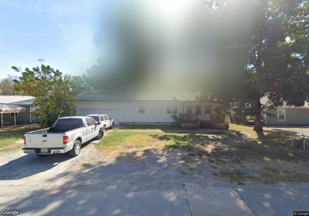 107 S Mayes St, Pryor, OK 74361 - photo 1