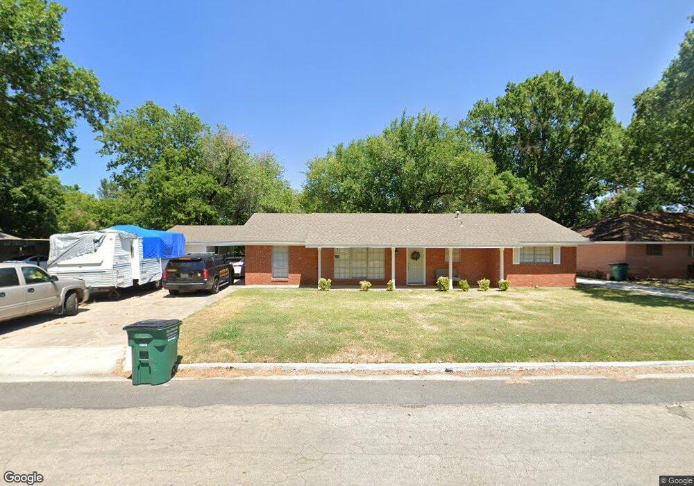 306 Line Dr, Gainesville, TX 76240 - photo 1