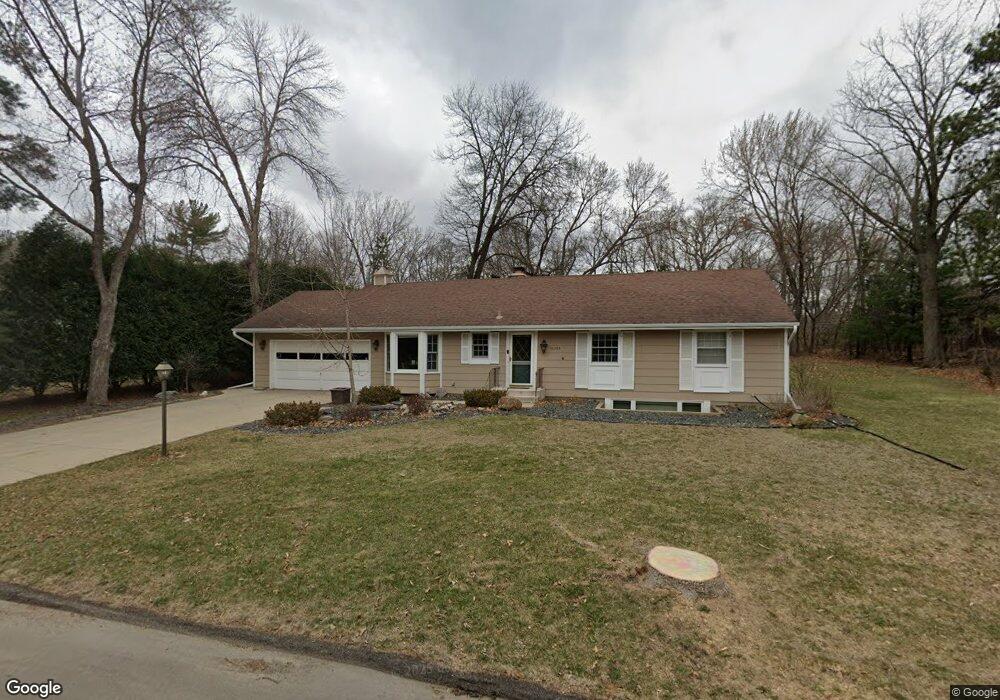 14238 Lennell Dr, Minnetonka, MN 55345 - photo 1