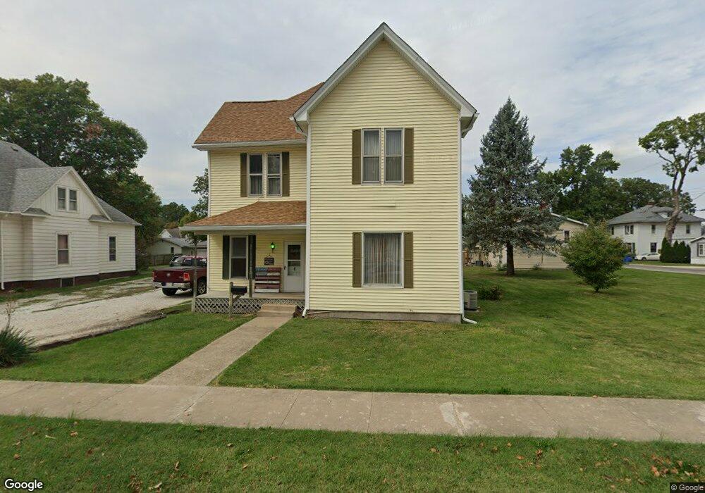 221 N Main St, Virginia, IL 62691 - photo 1