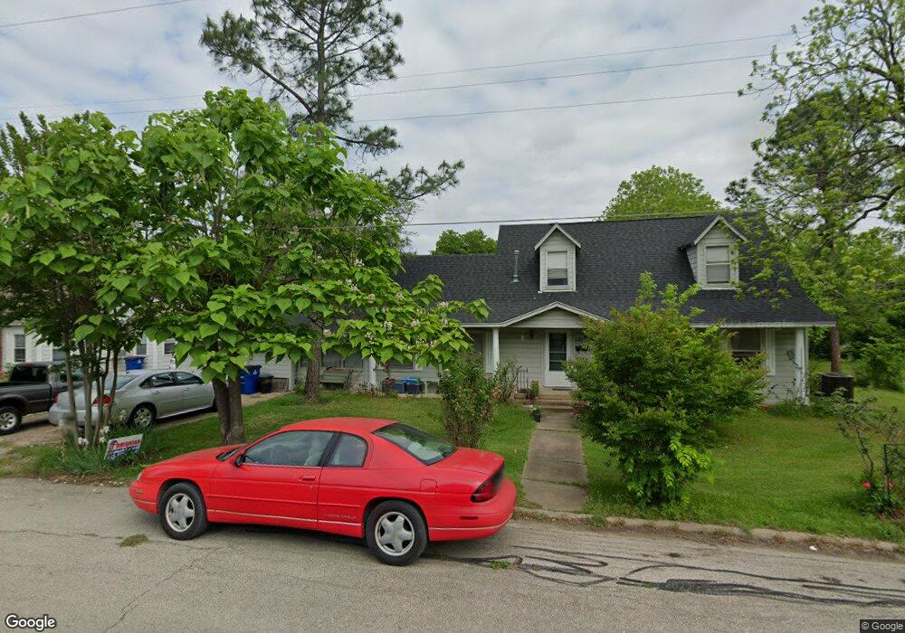 600 Alexander St, Ennis, TX 75119 - photo 1