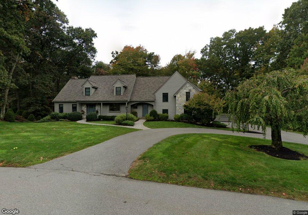 10 Ridgewood Cir, Lawrence, MA 01843 - photo 1