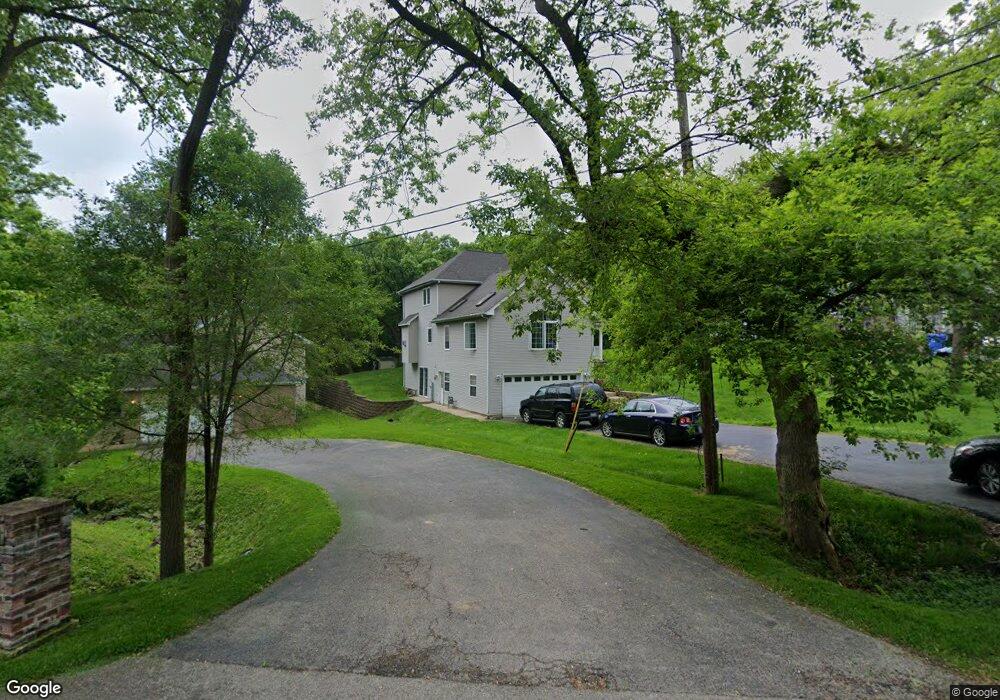 288 Deerpath Ln, Carpentersville, IL 60110 - photo 1