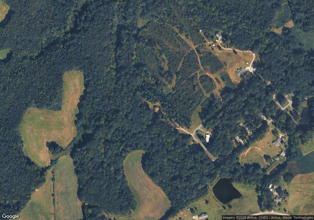 407 Cedar Creek Cir, Hartwell, GA 30643 - photo 1