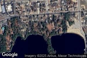 7 Lakeshore Dr, Lakehurst, NJ 08733