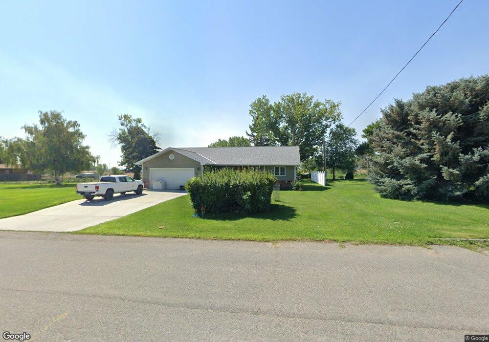 806 Big Horn Ave W, Basin, WY 82410 - photo 1