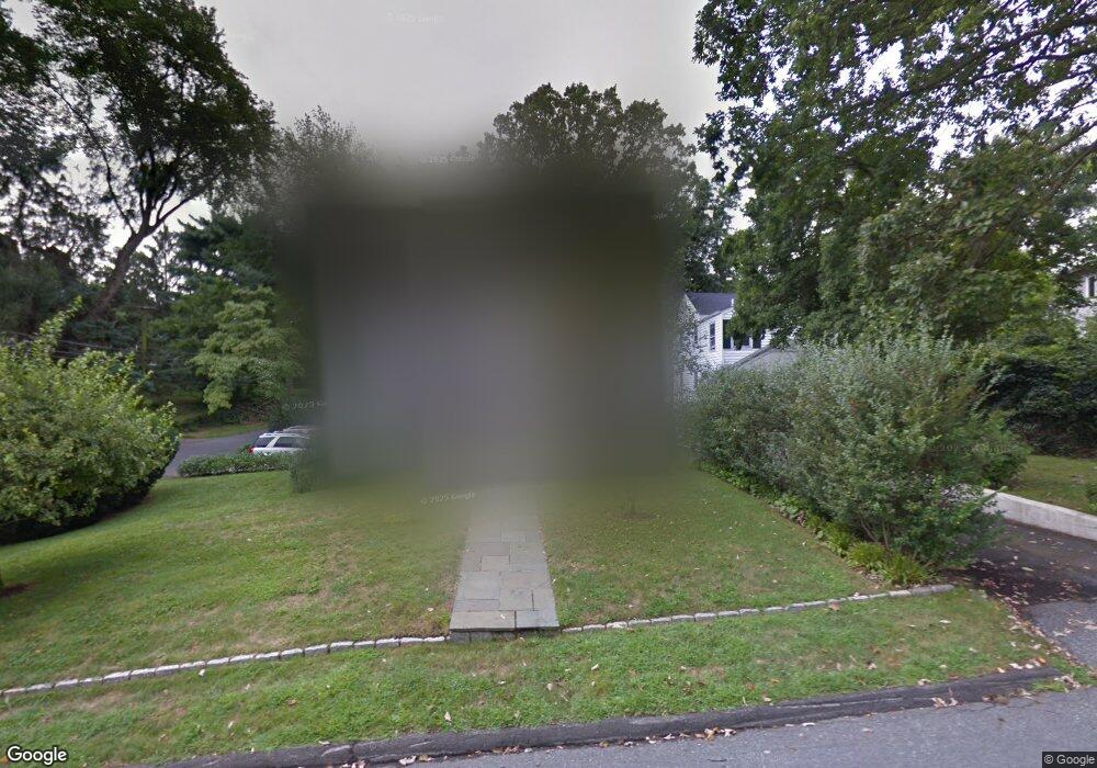 11 Ferris Dr, Old Greenwich, CT 06870 - photo 1