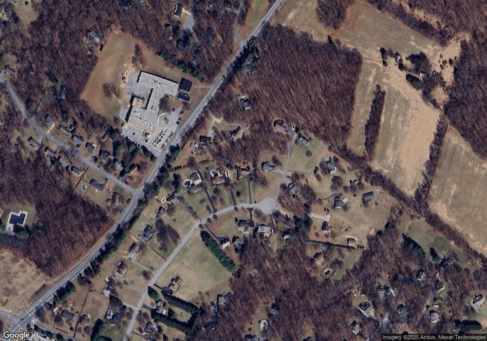 5742 Kinsmen Courage Ct, Sykesville, MD 21784 - photo 1