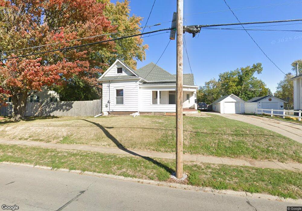 418 E 8th St N, Newton, IA 50208 - photo 1