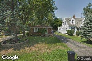 2204 Avondale St, Sylvan Lake, MI 48320