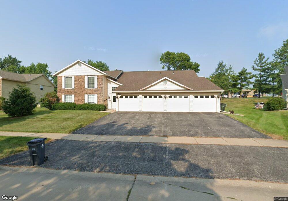 4125 Lexington Dr NE unit D, Cedar Rapids, IA 52402 - photo 1