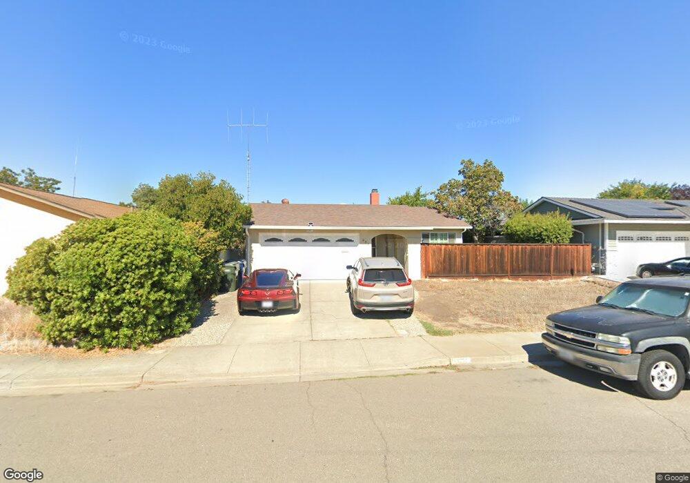 Sold $1,100,000 • Co-Listing Agent