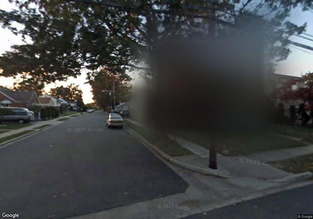 1070 Foster St, Franklin Square, NY 11010 - photo 1