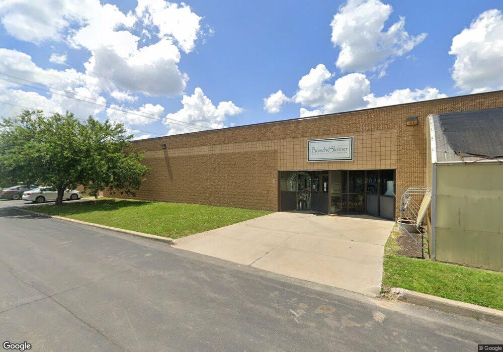 1720 SW 42nd St, Topeka, KS 66609 - photo 1