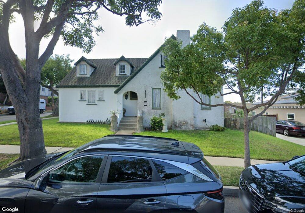 536 E Maple Ave, El Segundo, CA 90245 - photo 1