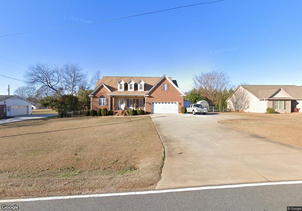 610 Gowan Rd, Inman, SC 29349 - photo 1