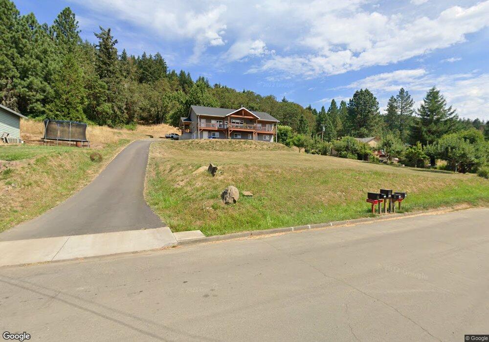 1900 E Sixth Ave, Sutherlin, OR 97479 - photo 1