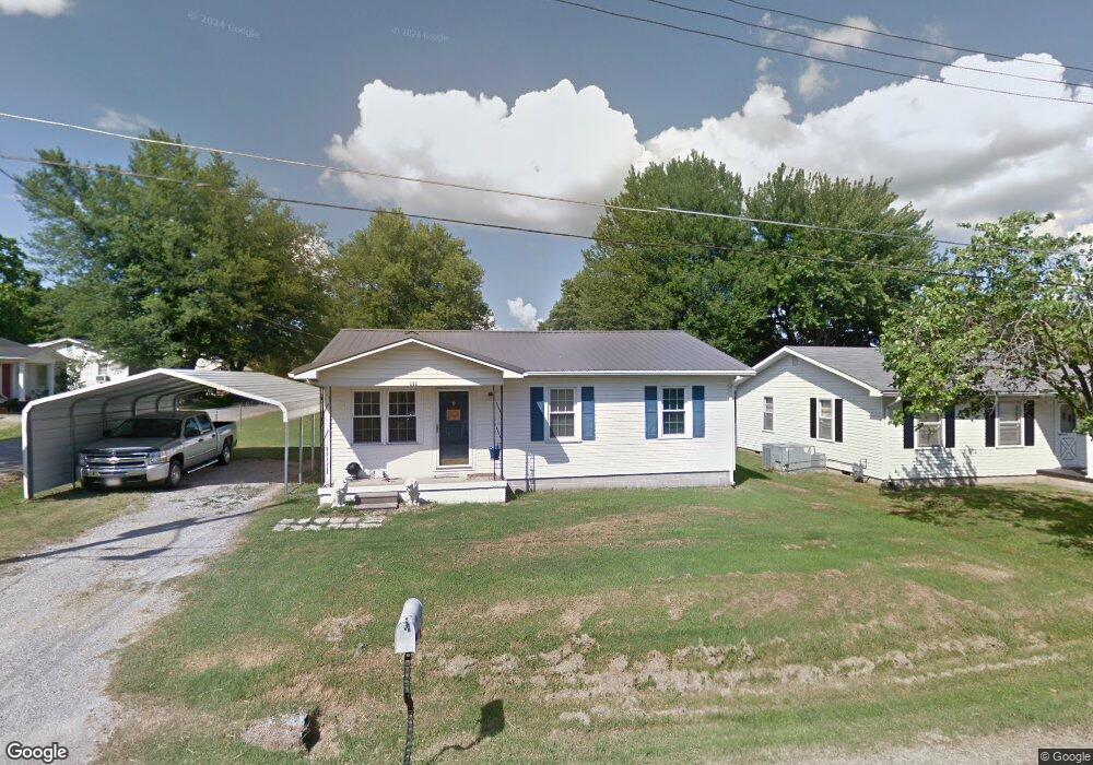 111 Lancaster Dr, Hopkinsville, KY 42240 - photo 1