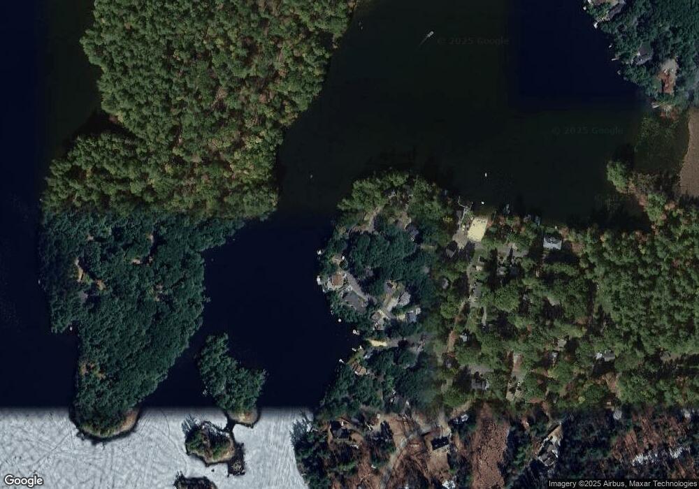 32 Hemlock Shore Dr, Atkinson, NH 03811 - photo 1