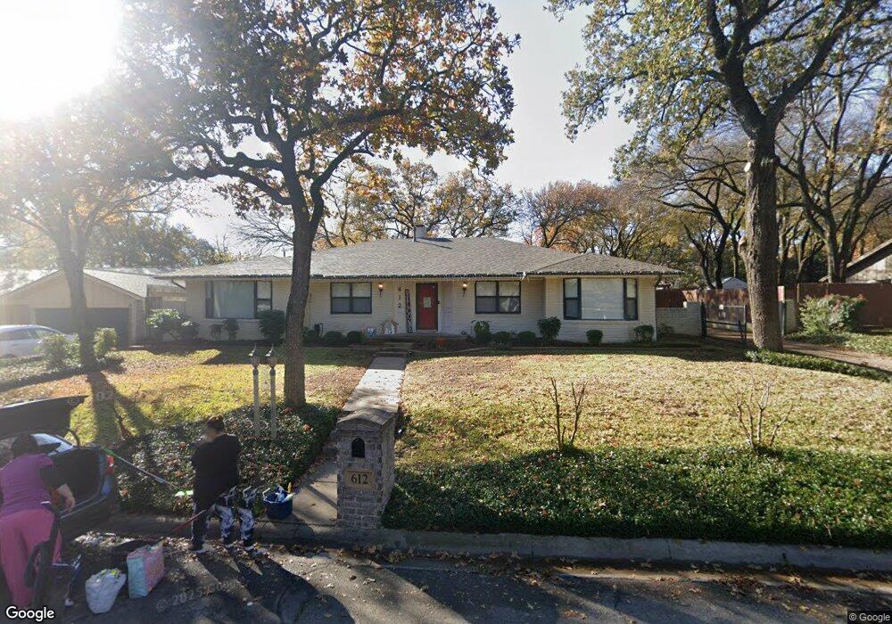 612 Annette Dr, Bedford, TX 76022 - photo 1