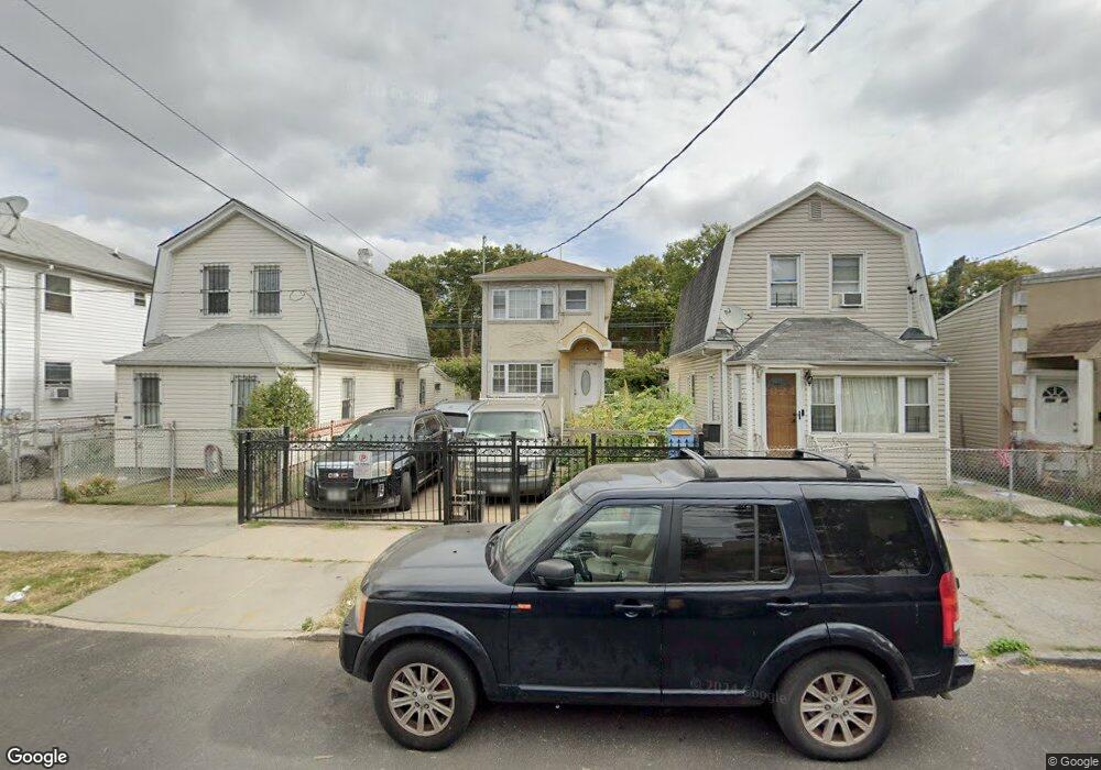 10815 157th St, Jamaica, NY 11433 - photo 1